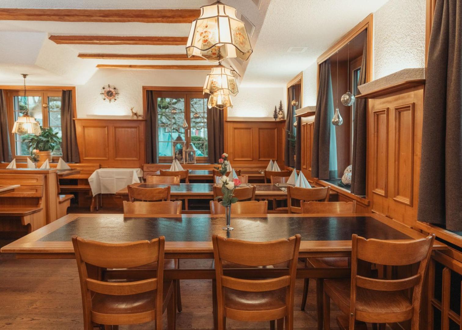Hotel Restaurant Kreuz Kaiserstuhl Kültér fotó