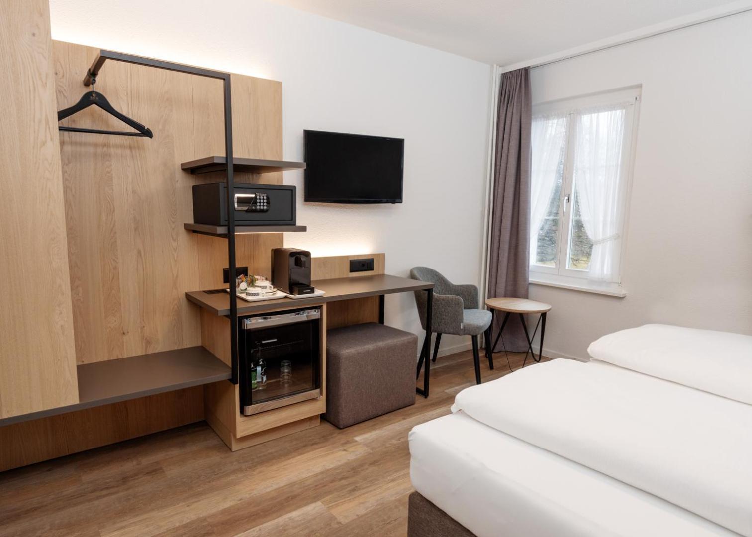 Hotel Restaurant Kreuz Kaiserstuhl Kültér fotó