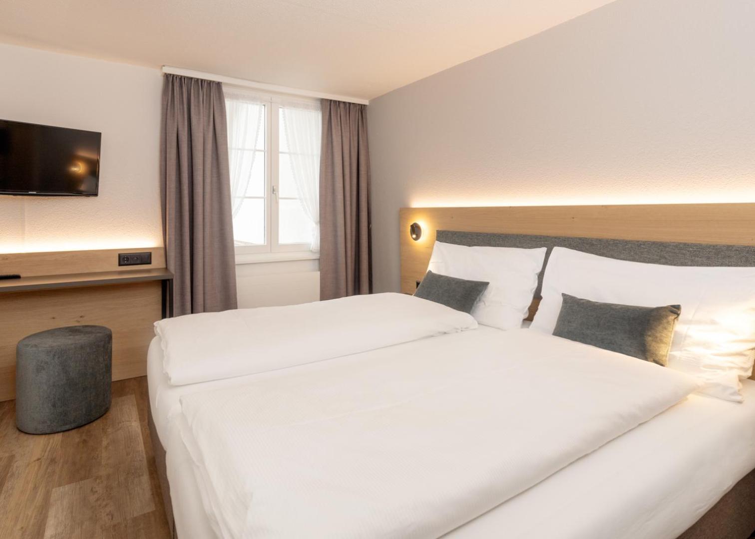 Hotel Restaurant Kreuz Kaiserstuhl Kültér fotó